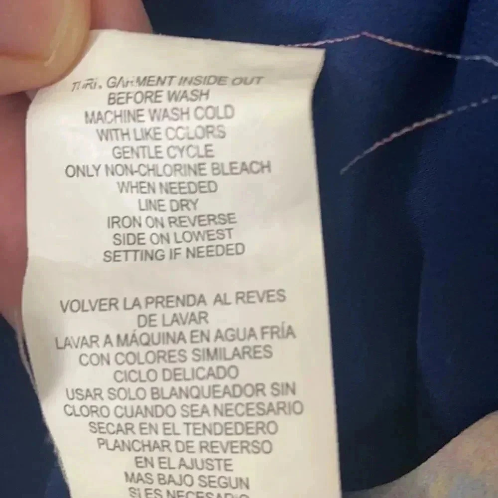 Rewind sz L multicolor blouse with blue sleeves and back - Picture 10 of 10